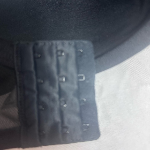 Cacique Classic Black Bra - Picture 6 of 10